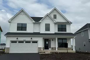 737 Fairfield Dr, Oswego, IL 60543 - Photo 2