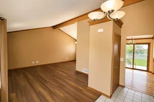 2212 Susanna Way, Crest Hill, IL 60403 - Photo 6