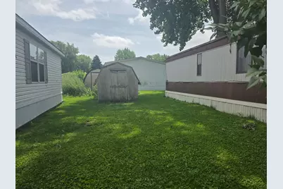 190 Carriage Lane #190, Sauk Village, IL 60411 - Photo 18