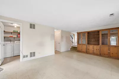 807 S Sheridan Drive, Bartlett, IL 60103 - Photo 14