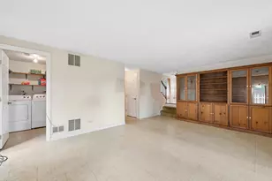 807 S Sheridan Dr, Bartlett, IL 60103 - Photo 14