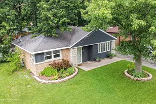 347 Minocqua St, Park Forest, IL 60466 - Photo 6