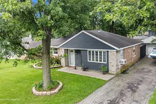 347 Minocqua St, Park Forest, IL 60466 - Photo 4