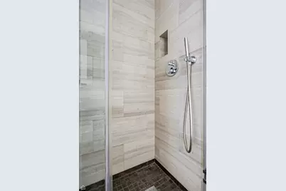 340 W Diversey Parkway #2817, Chicago, IL 60657 - Photo 14