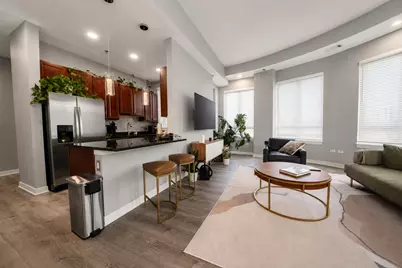 [Address not provided], Chicago, IL 60646 - Photo 4