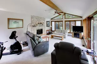 103 Cottonwood Rd, Northbrook, IL 60062 - Photo 14