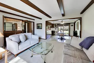 103 Cottonwood Rd, Northbrook, IL 60062 - Photo 4