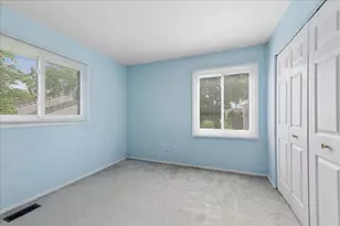 172 Morningside Ln, Buffalo Grove, IL 60089 - Photo 22