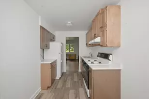 1725 Howard Ave W, Des Plaines, IL 60018 - Photo 2