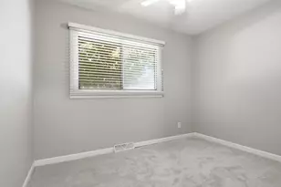 15 Kingswood Dr, Normal, IL 61761 - Photo 26