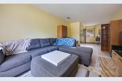 60 Arizona Lane, Hoffman Estates, IL 60169 - Photo 12