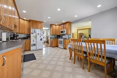 60 Arizona Lane, Hoffman Estates, IL 60169 - Photo 8