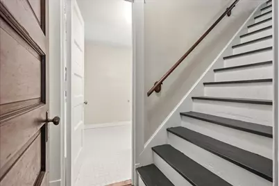 710 W Jefferson Street, Bloomington, IL 61701 - Photo 22