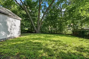 710 W Jefferson St, Bloomington, IL 61701 - Photo 30