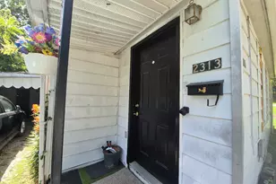 2313 Glenwood Ave, Eldorado, IL 62930 - Photo 2