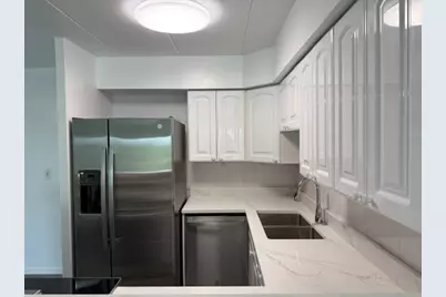 16 E Old Willow Road #405s, Prospect Heights, IL 60070 - Photo 4