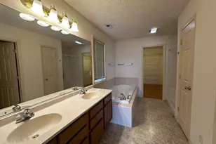 3922 Wildflower Dr, Champaign, IL 61822 - Photo 14