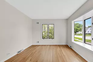 17513 Community St, Lansing, IL 60438 - Photo 4