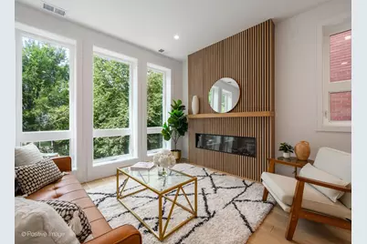 3721 N Kenmore Avenue #2, Chicago, IL 60613 - Photo 4