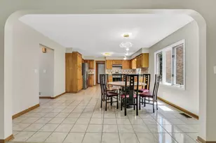 8444 Morton Ave, Morton Grove, IL 60053 - Photo 10