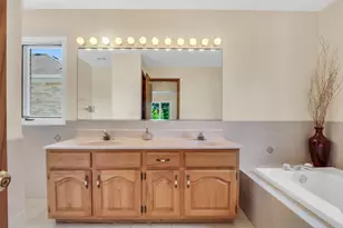 8444 Morton Ave, Morton Grove, IL 60053 - Photo 28