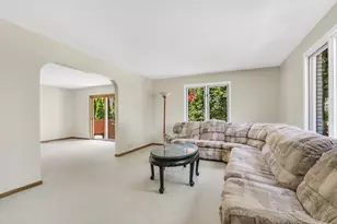 8444 Morton Ave, Morton Grove, IL 60053 - Photo 6