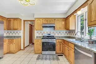 8444 Morton Ave, Morton Grove, IL 60053 - Photo 14