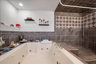 517 Longwood Dr, Buffalo Grove, IL 60089 - Photo 20