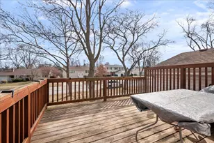 517 Longwood Dr, Buffalo Grove, IL 60089 - Photo 22