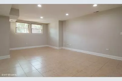 1330 W Argyle Street, Chicago, IL 60640 - Photo 8