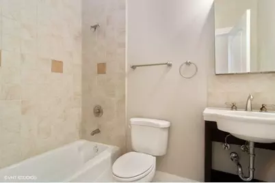 1330 W Argyle Street, Chicago, IL 60640 - Photo 10