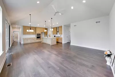495 Cora Lane, Saint Charles, IL 60174 - Photo 16