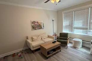8375 W Cornelia Ave, Chicago, IL 60657 - Photo 8