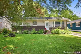 4800 Willow Ln, McHenry, IL 60050 - Photo 2