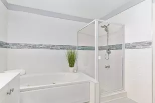 17 Mashie Ct, Woodridge, IL 60517 - Photo 12