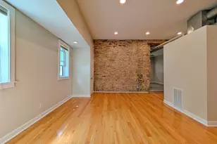 2048 W Evergreen Ave, Chicago, IL 60622 - Photo 8