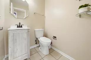 189 Malibu Dr, Romeoville, IL 60446 - Photo 4