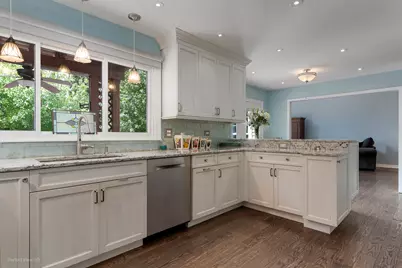 17334 W Westwind Drive, Gurnee, IL 60031 - Photo 6