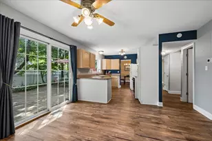 705 Northview Ln, Hoffman Estates, IL 60169 - Photo 8