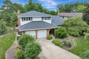 628 Camelot Dr, Burr Ridge, IL 60527 - Photo 28