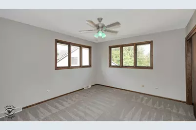 628 Camelot Drive, Burr Ridge, IL 60527 - Photo 18