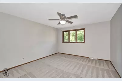 628 Camelot Drive, Burr Ridge, IL 60527 - Photo 16