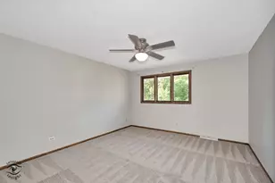 628 Camelot Dr, Burr Ridge, IL 60527 - Photo 16