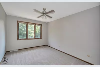 628 Camelot Drive, Burr Ridge, IL 60527 - Photo 14