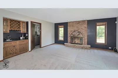 628 Camelot Drive, Burr Ridge, IL 60527 - Photo 10