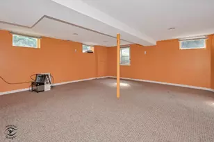628 Camelot Dr, Burr Ridge, IL 60527 - Photo 24