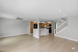 433 Dogwood Terrace, Buffalo Grove, IL 60089 - Photo 8