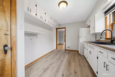 18524 Gladville Avenue, Homewood, IL 60430 - Photo 14