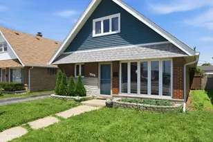 8404 45th St, Lyons, IL 60534 - Photo 2
