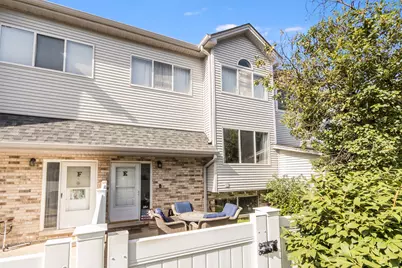 272 Park Ridge Lane #E, Aurora, IL 60504 - Photo 2